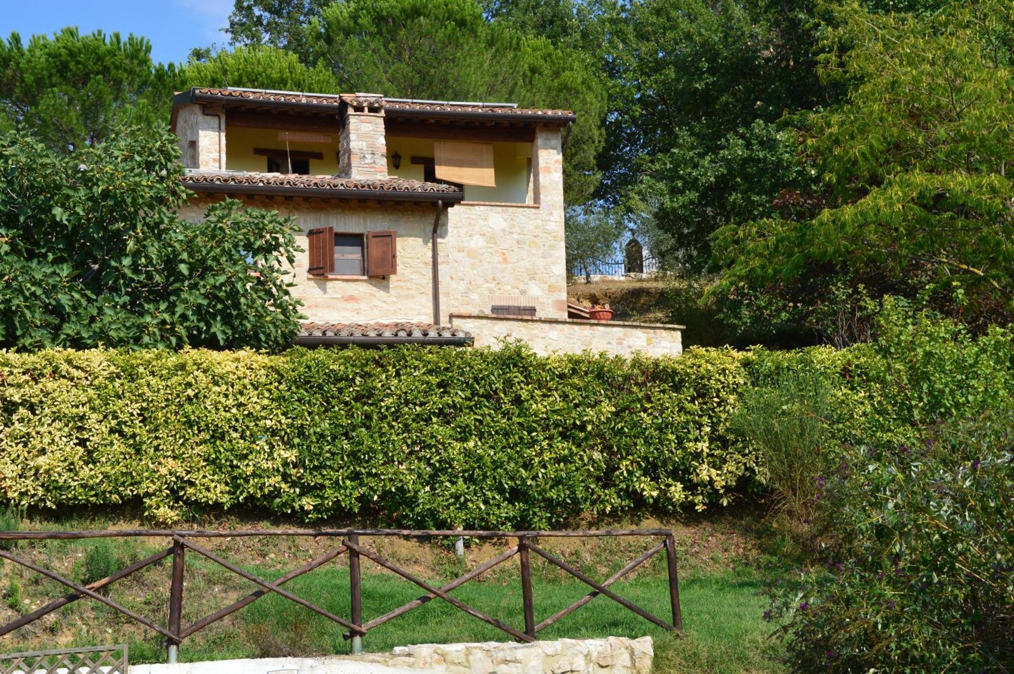 Apartmán Agriturismo Bio Tra Cielo E Terra Grutti Exteriér fotografie